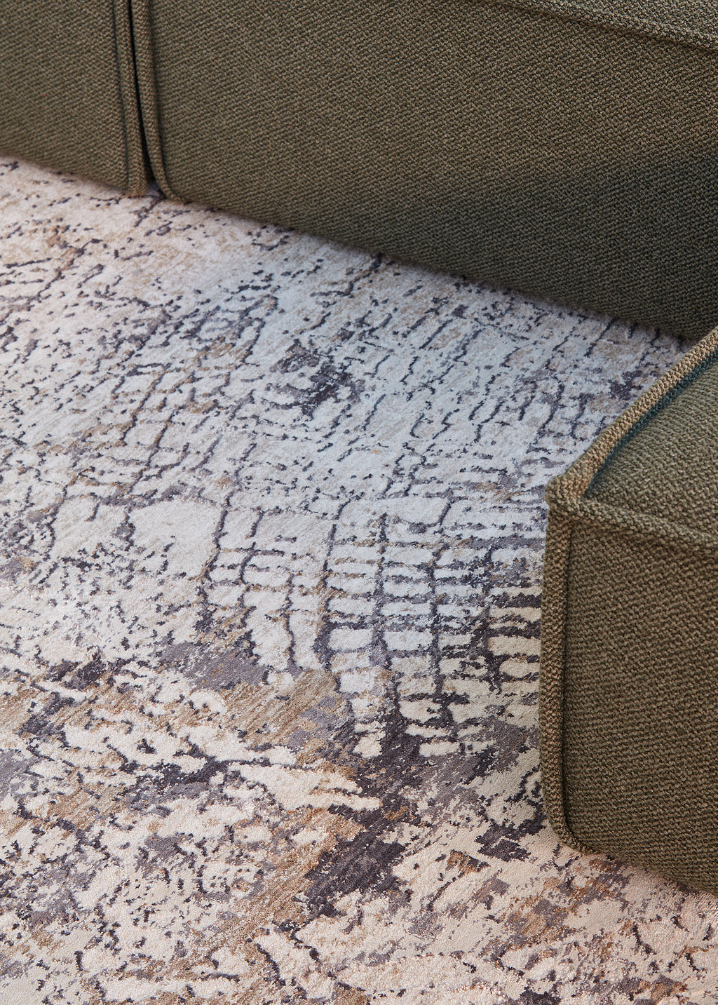 Echo Grey and Gold Rug Abstract Rug Four Corners Rugs