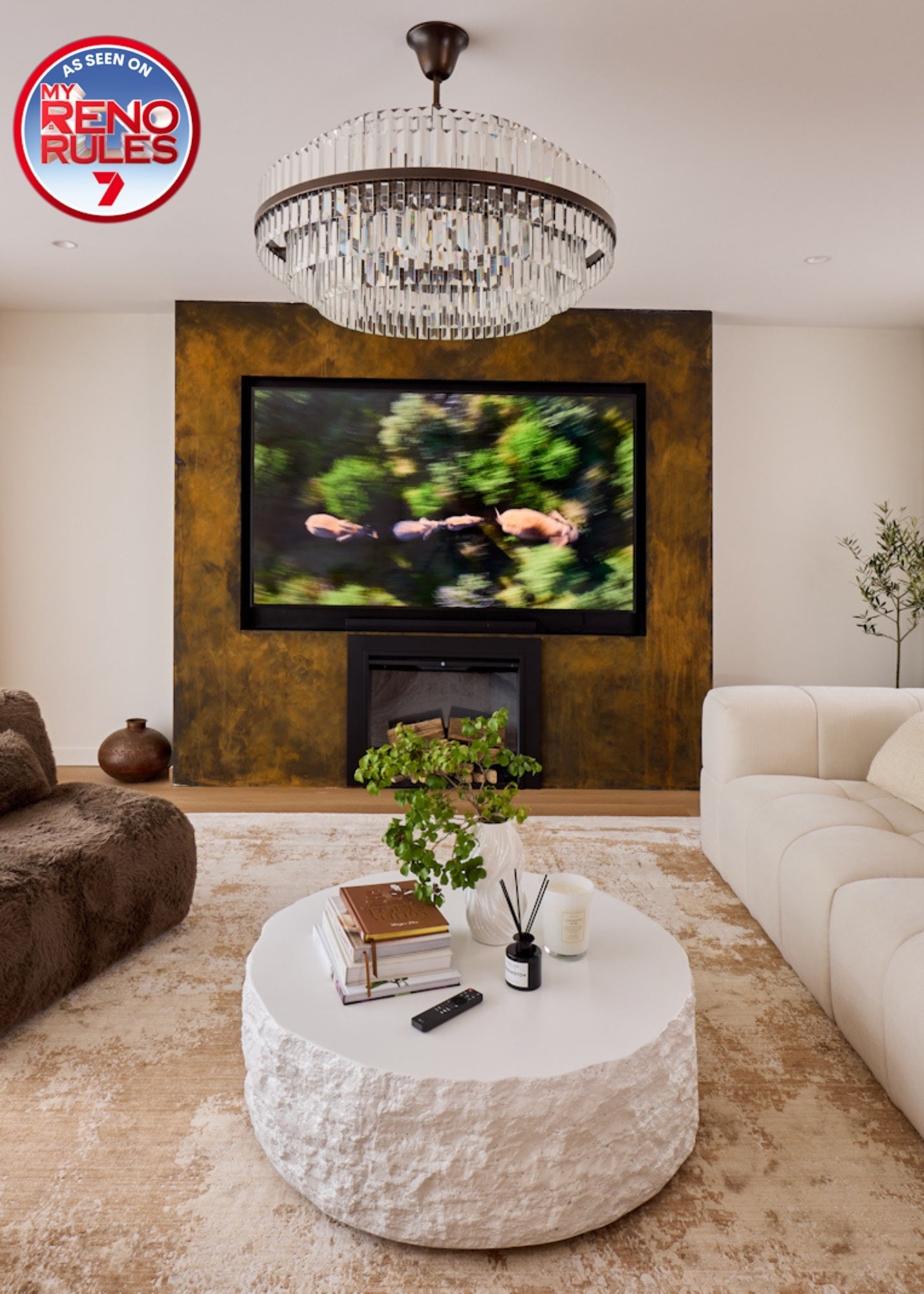 My Reno Rules (Renovation TV Show by Adrian Portelli), Living Room Featuring Nude Contrast Rug by Four Corners Rugs 