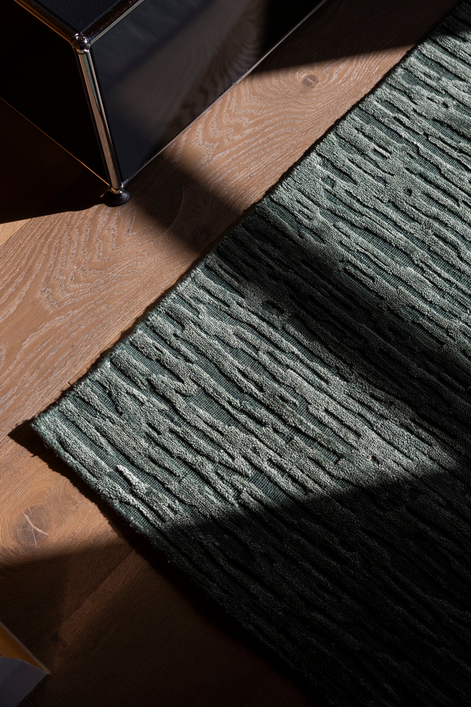 Oceana Forrest Green by Four Corners Rugs close up