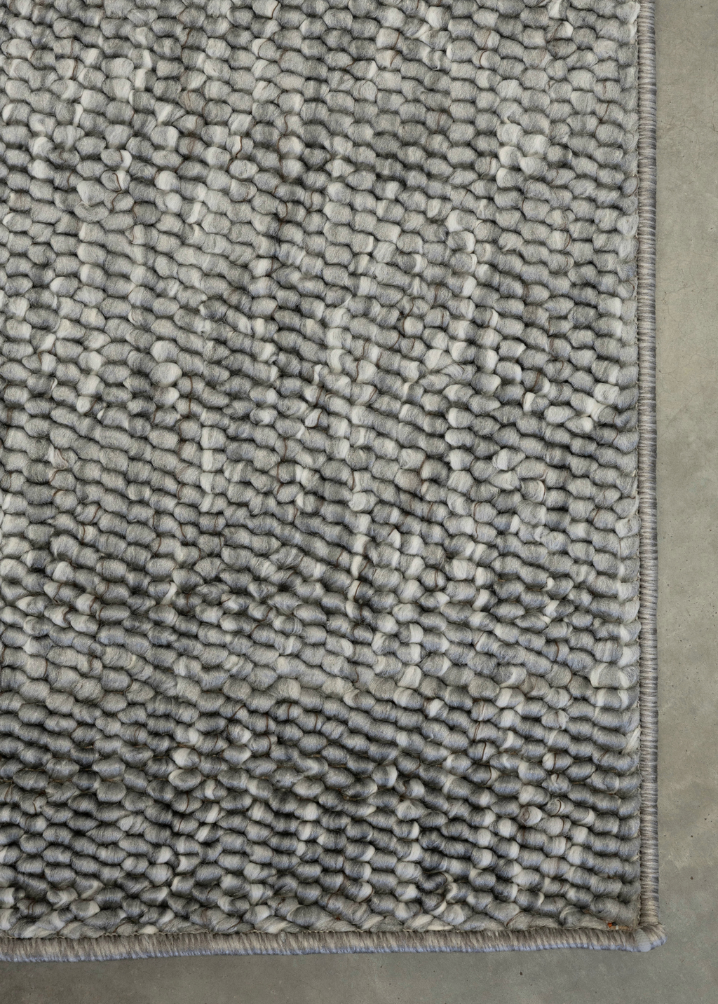 Pebbles Light Grey Rug